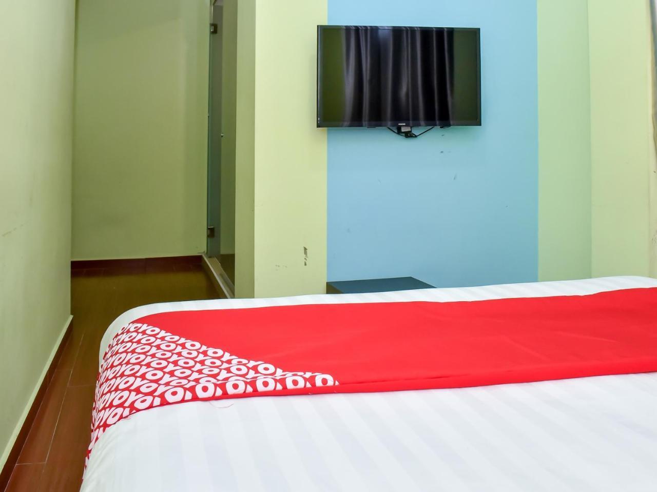 Oyo 297 Elmark Hotel 3* Johor Bahru