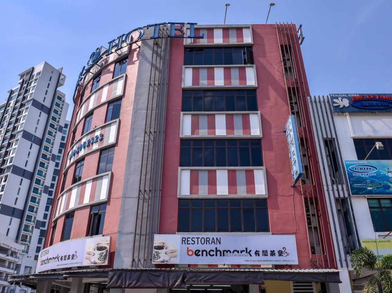 Oyo 297 Elmark Hotel Hotel Johor Bahru